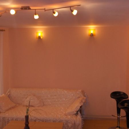 livingul care se contureaza
